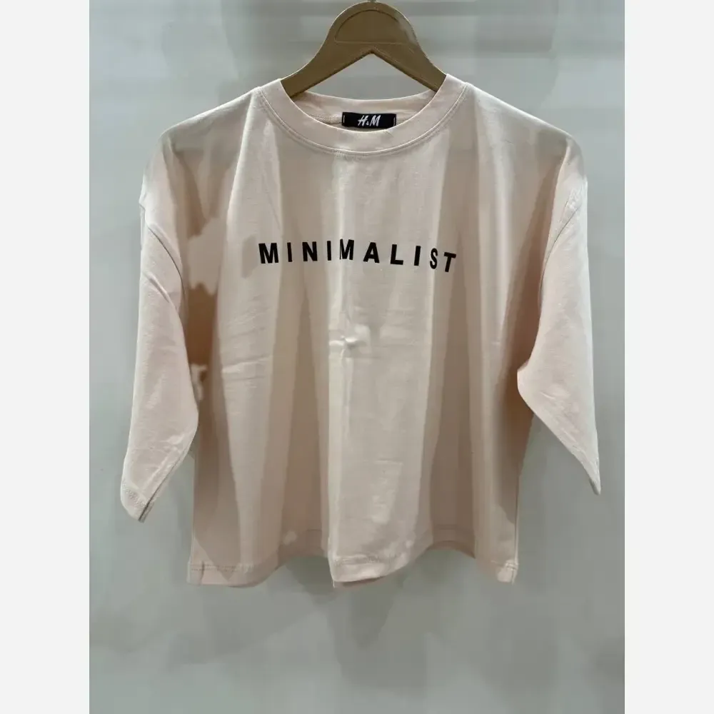 تیشرت کراپ دخترانه زنانه مینیمال سبز پاستلی طرح MINIMALIST