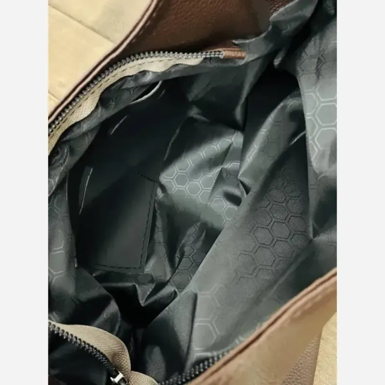 کیف زنانه ونوس جنس وارداتی رنگ شکلاتی مشکی موکاموس سایز 33-22